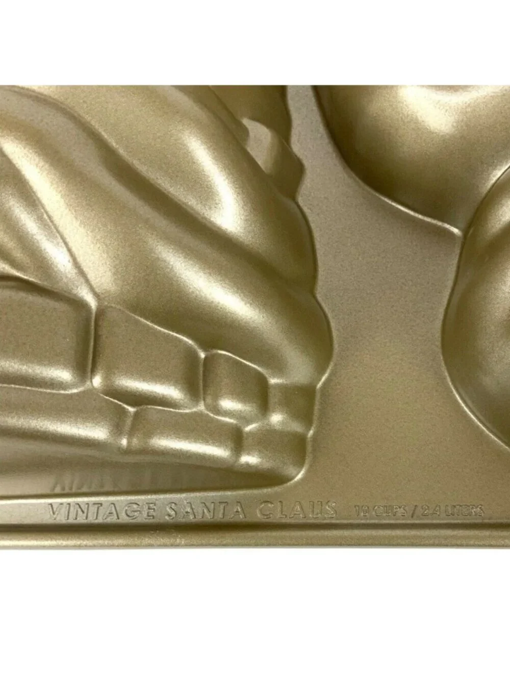 Nordic Ware Williams-Sonoma Vintage Santa Claus 3D Cake Pan Gold Aluminum USA